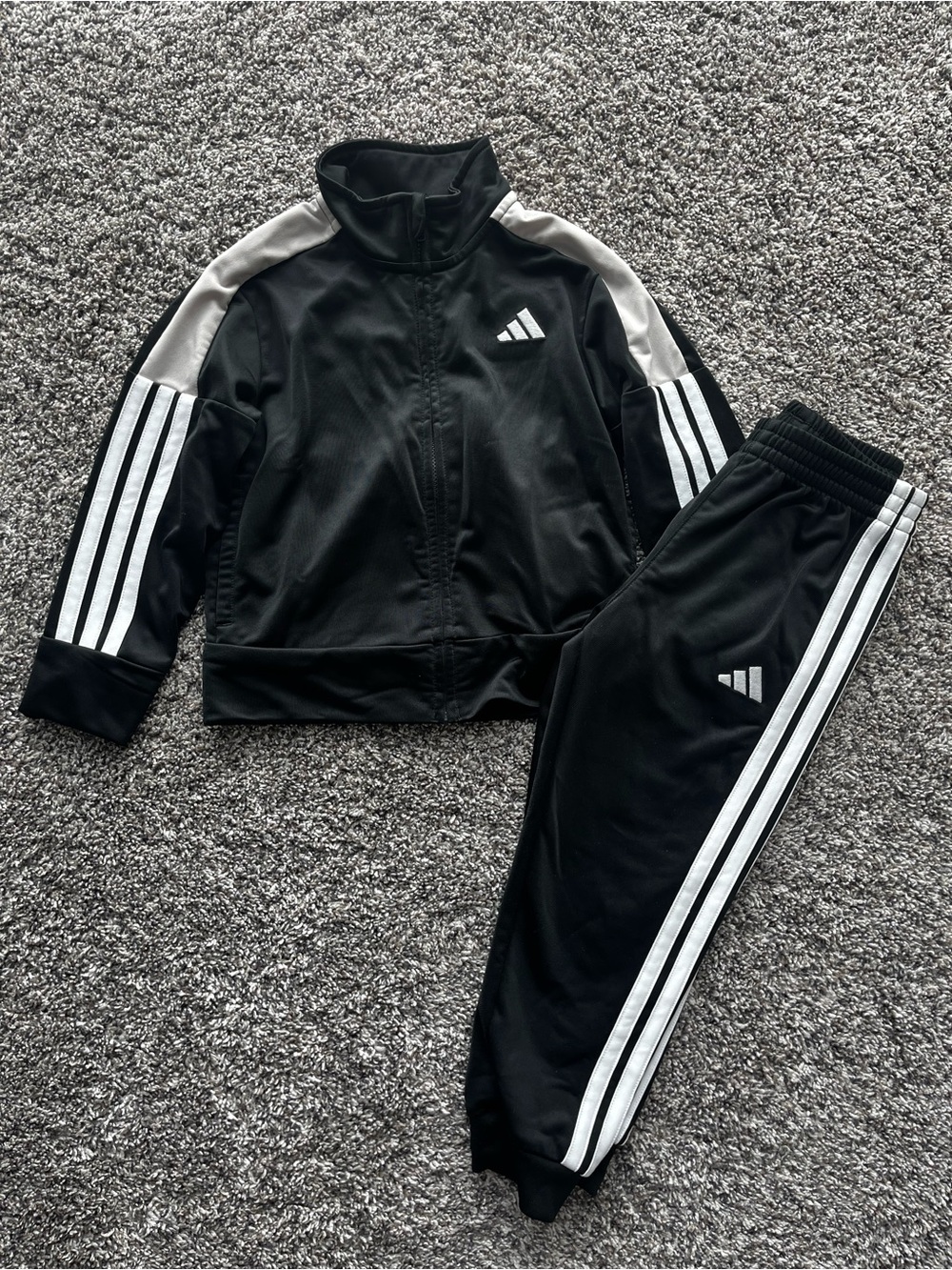 Adidas Toddler track suit 4T